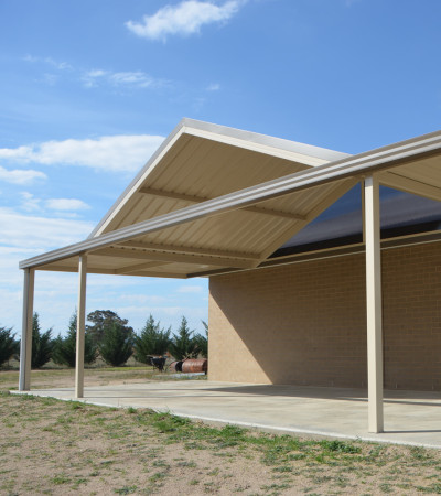 Patio combination roof centre open gable
